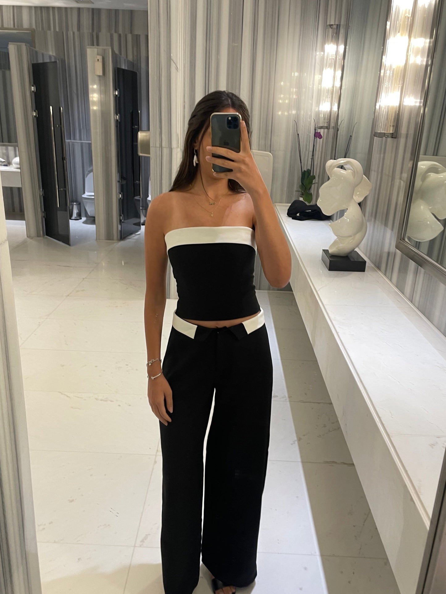 Black Set Top